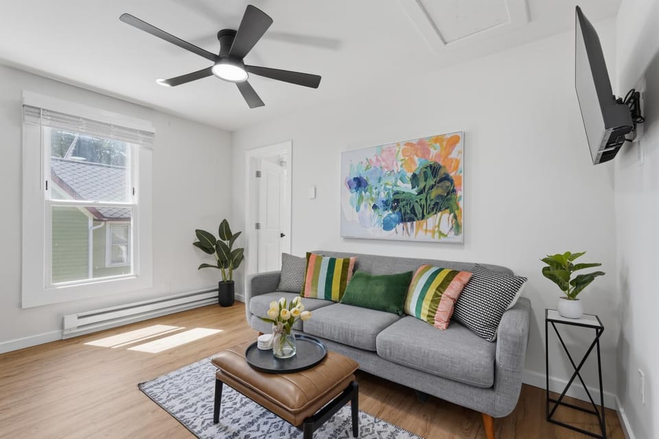 TV and multimedia, Living room, Seating area