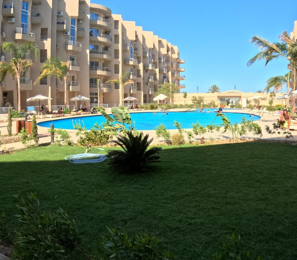 Split 2-Bedroom Panorama SV WIF Near Airport Apartment in Hurghada