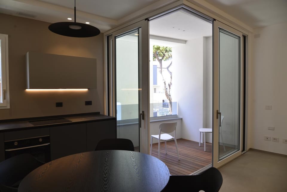 Natural landscape, Kitchen or kitchenette, Living room, Seating area, Dining area