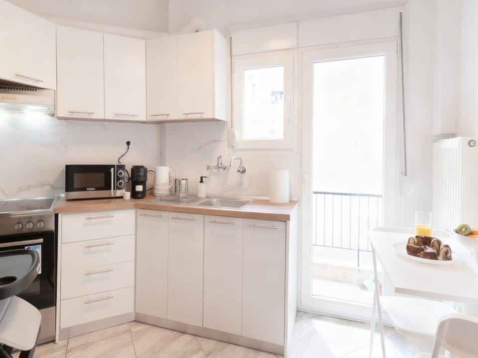 Coffee/tea facilities, Kitchen or kitchenette