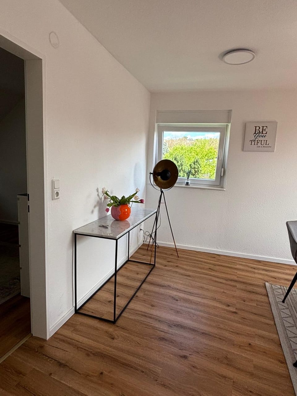 Klimatisierte 3 Zimmer Wohnung mitten im Herz von Nieder-Olm Apartment in Mainz