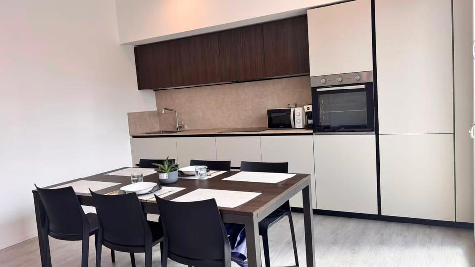 Venice Mestre, New 3 rooms Apartment with 3 Baths Apartment in Venice