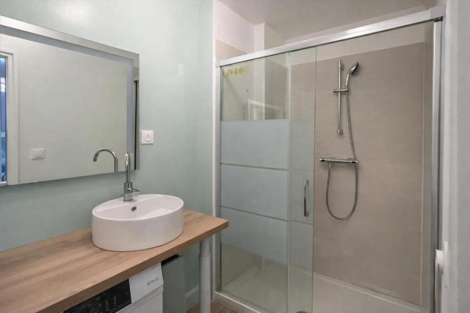 Bel appartement 4 personnes proche centrex Apartment in Noisy-le-Grand