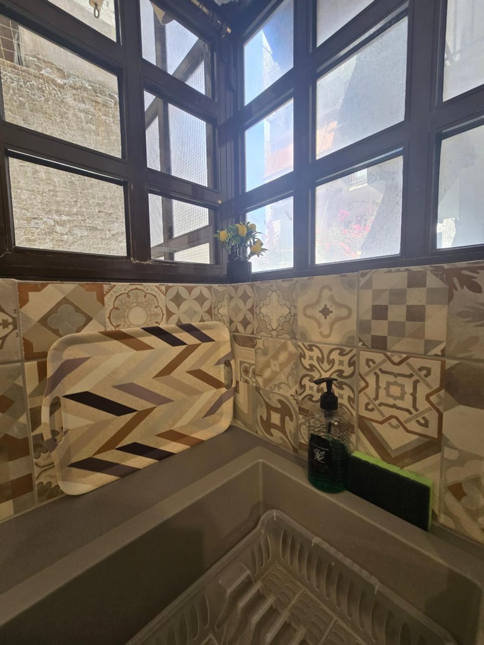 Central Athens Home by Rod, 2BR for 5, Near 2 Metro Stations Apartment in Athens