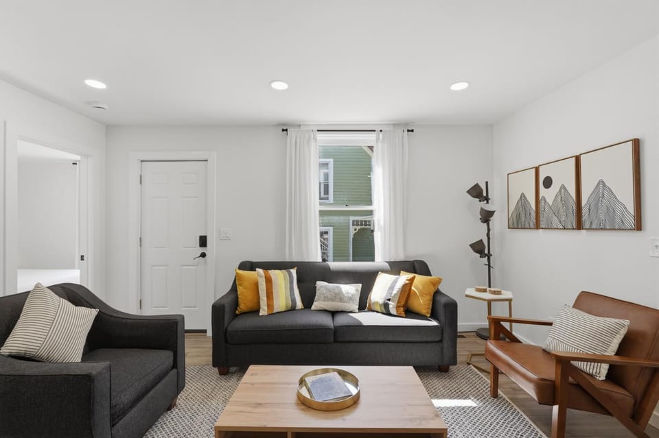 Living room, Seating area