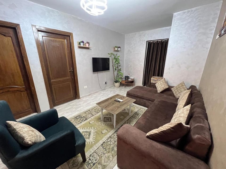Luxury 3BR Apartment in Downtown Cairo Near Nile Apartment in Cairo