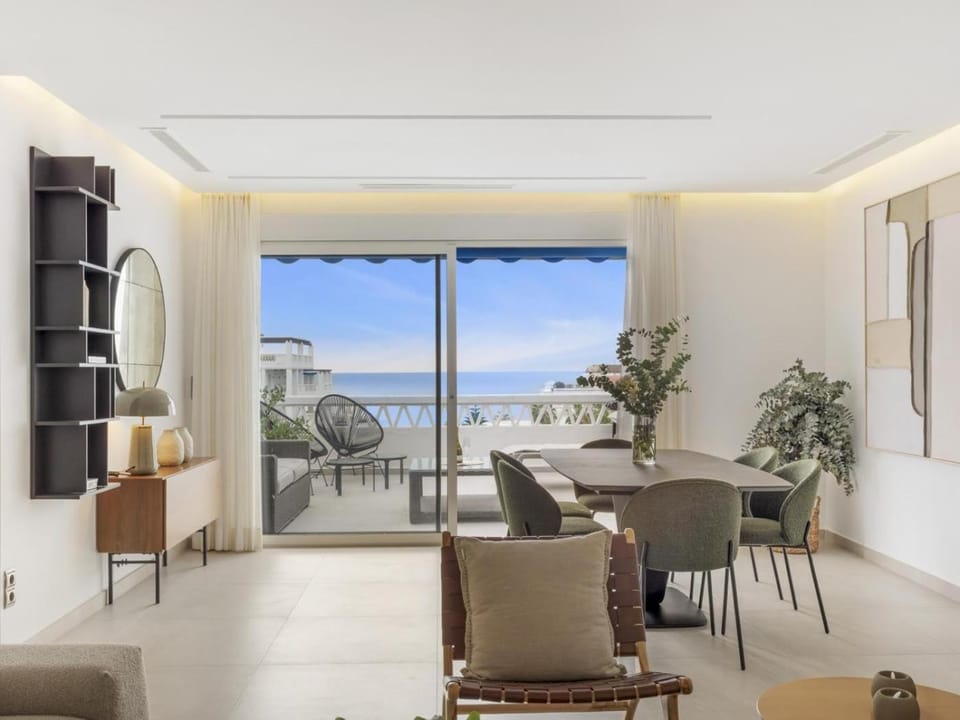 Dining area, Sea view