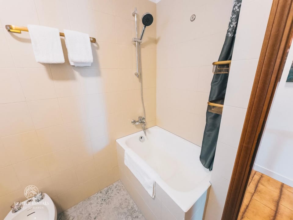 Shower, Bathroom, Bath