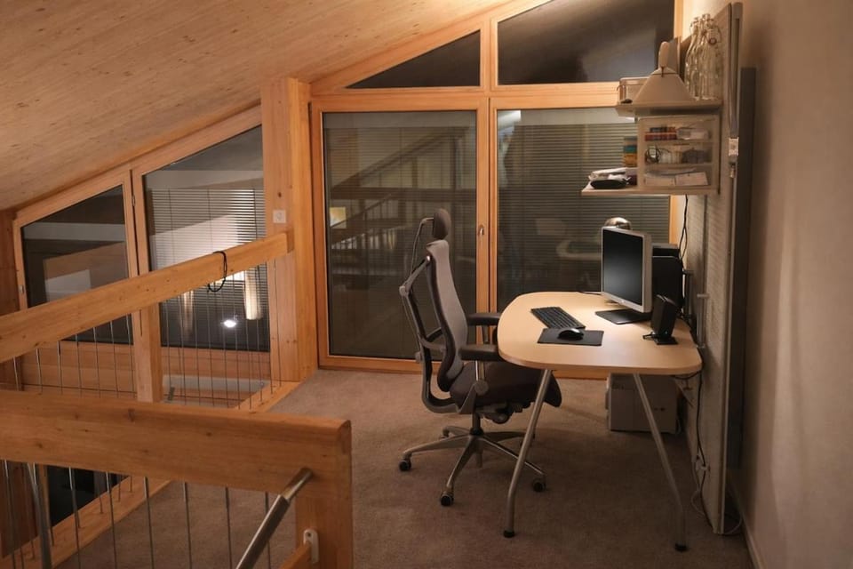 Penthouse duplex with sauna & mountain views Apartment in Samedan