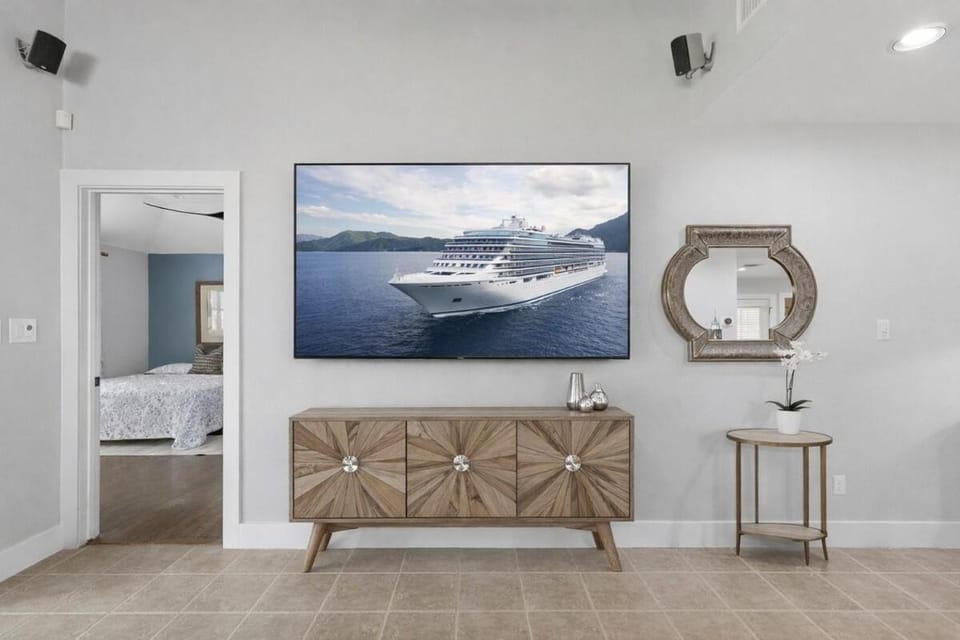 TV and multimedia, Living room, Seating area