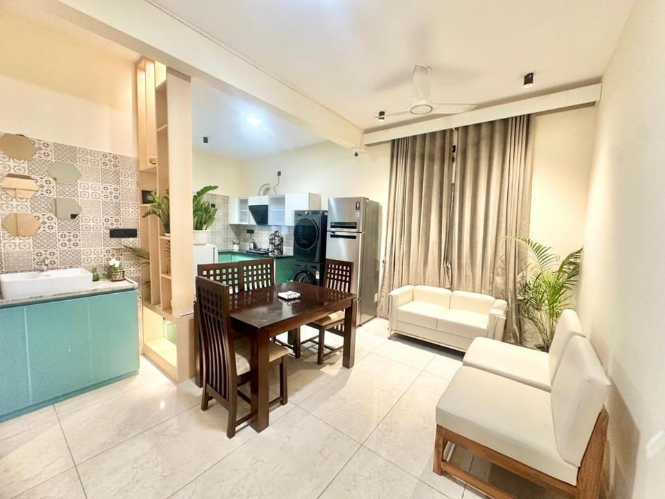 Kitchen or kitchenette, Living room