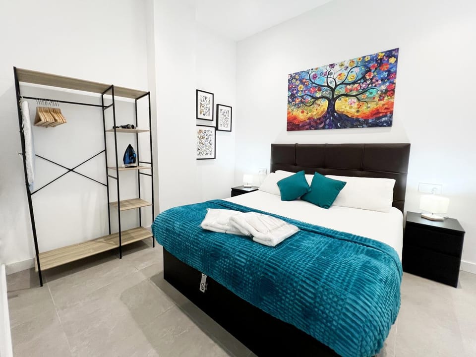 Bed, Bedroom, flat iron