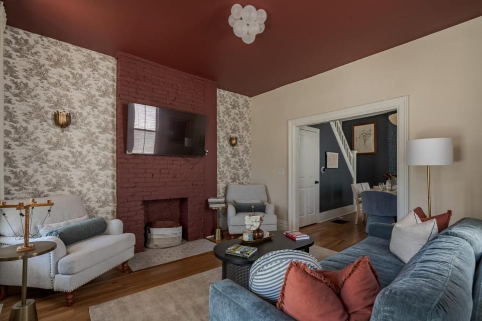 Boutique Italian Village OSU 4BR 4 parking House in Short North