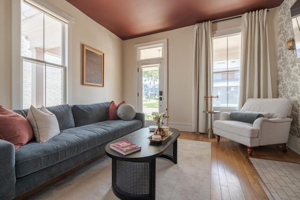 Boutique Italian Village OSU 4BR 4 parking House in Short North