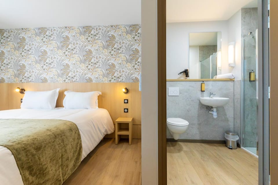 The Originals City Hotel du PAarc Gravelines Dunkerque Hotel in Hauts-de-France