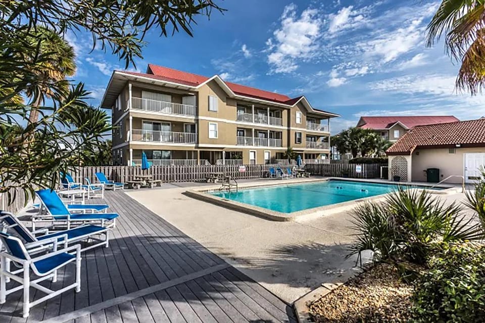 Sunset Harbor Palms 2-304 House in Pensacola Beach