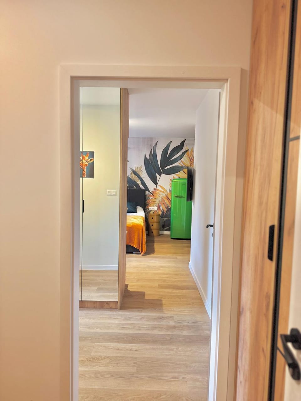 Other, Photo of the whole room
