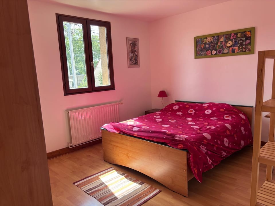 Bed, Photo of the whole room, Bedroom, City view