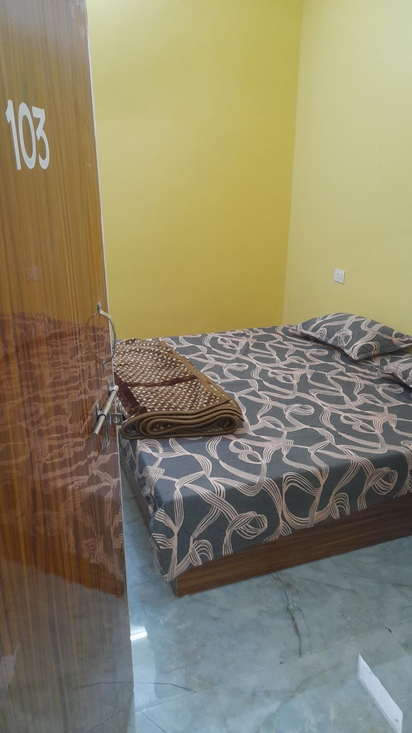 Maa Sharbati devi homestay Vacation rental in Uttar Pradesh
