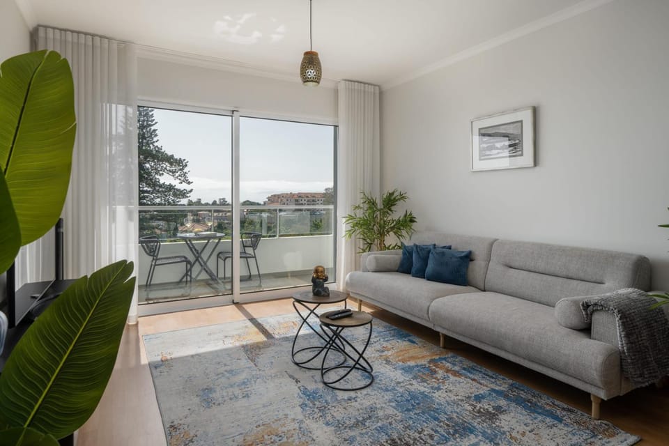 View (from property/room), Balcony/Terrace, Living room, Seating area