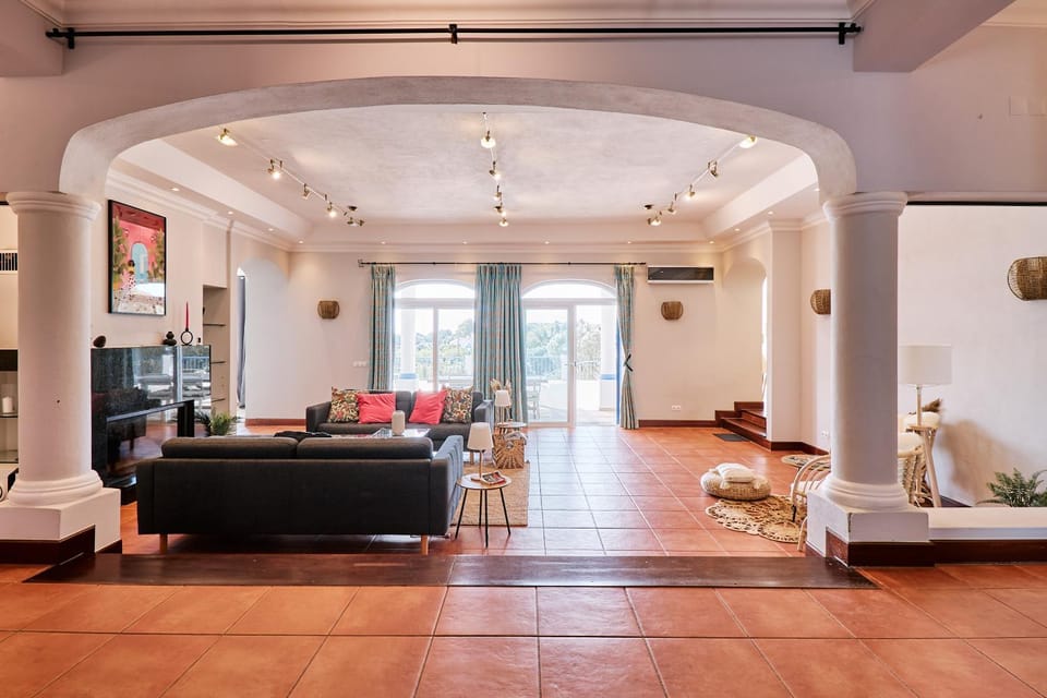 Living room, fireplace