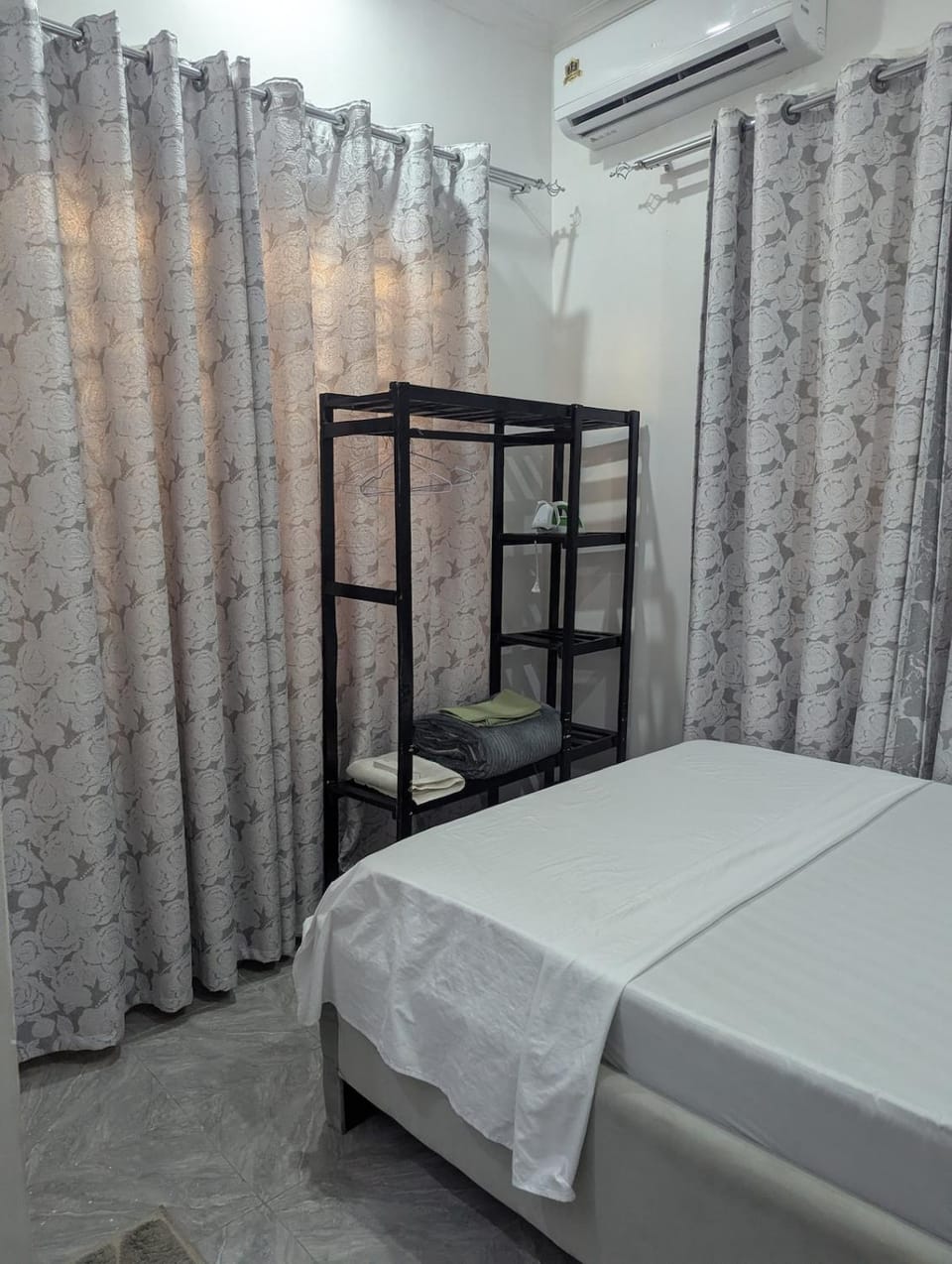 Modern 1BR Apartment in Sinza with fast WiFi Apartment in City of Dar es Salaam
