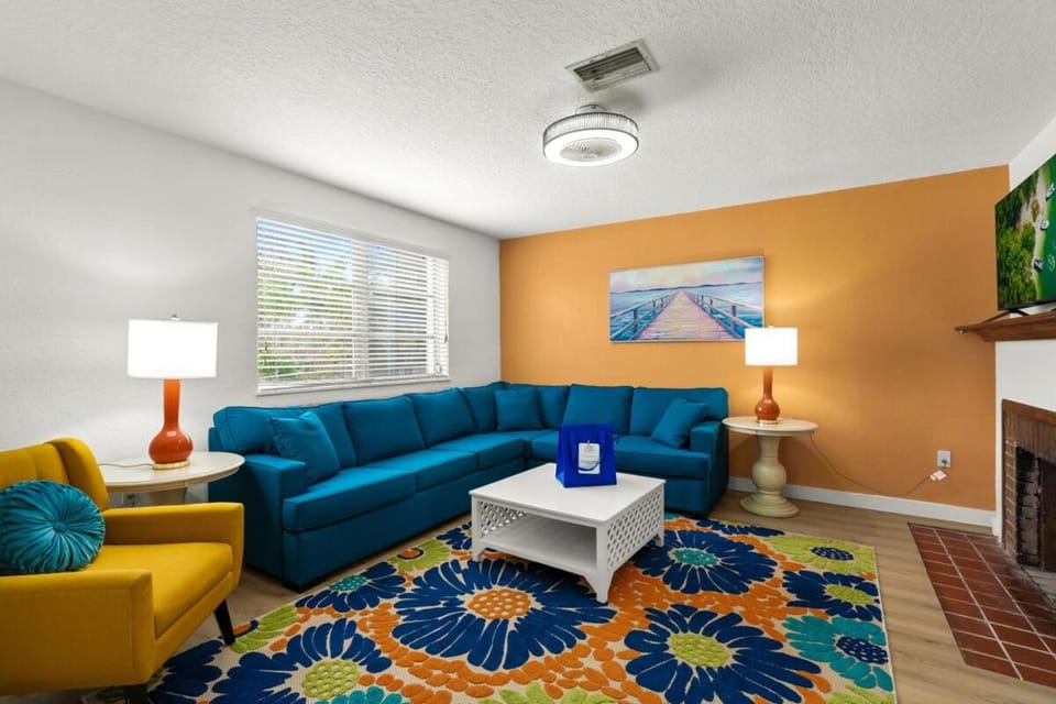 Everglades Villa - Sleeps 8 - Walk to Siesta Beach Apartment in Siesta Beach