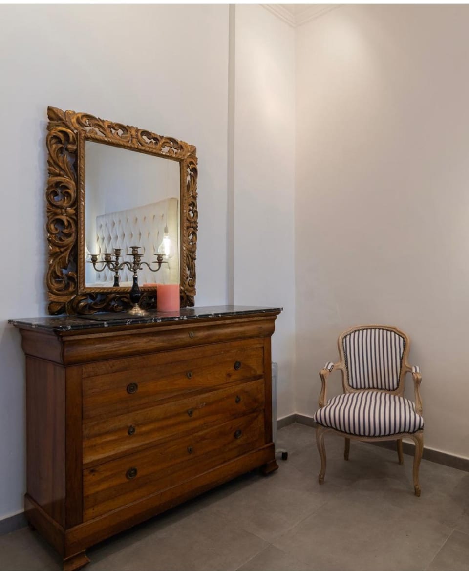 Luxury Artist Loft Apartment - Best location Apartment in Rabat