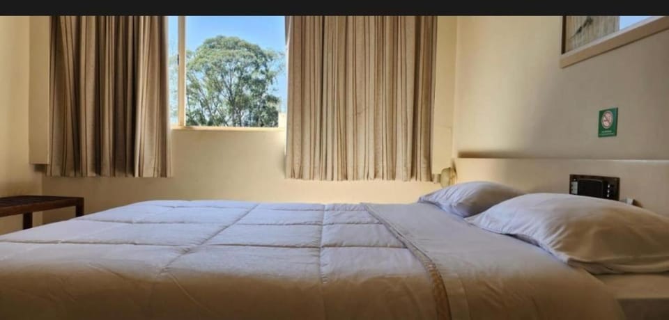 Quarto Hotel Palhano londrina Hotel in Londrina