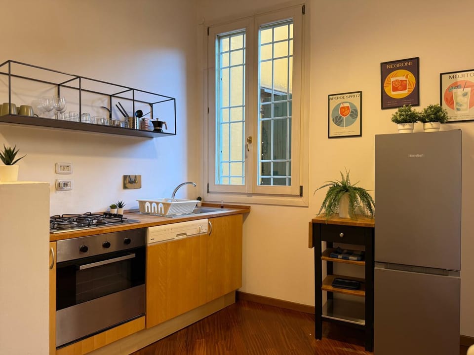 Kitchen or kitchenette, kitchen, kitchen