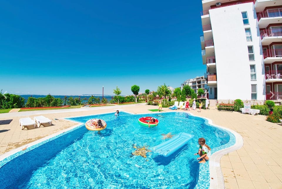 Fort Noks Svety Vlas Apartment in Burgas Province