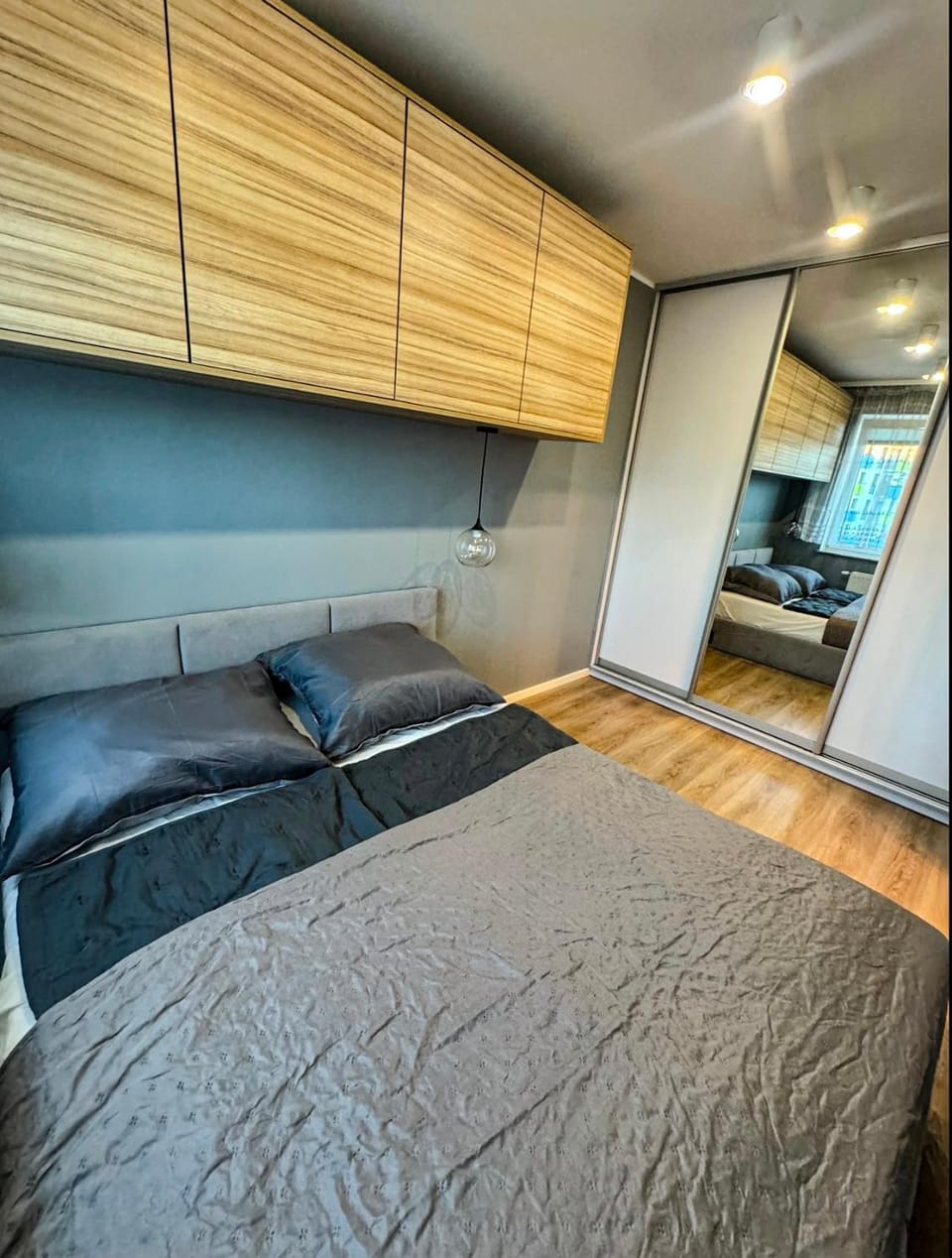 Bedroom, wardrobe