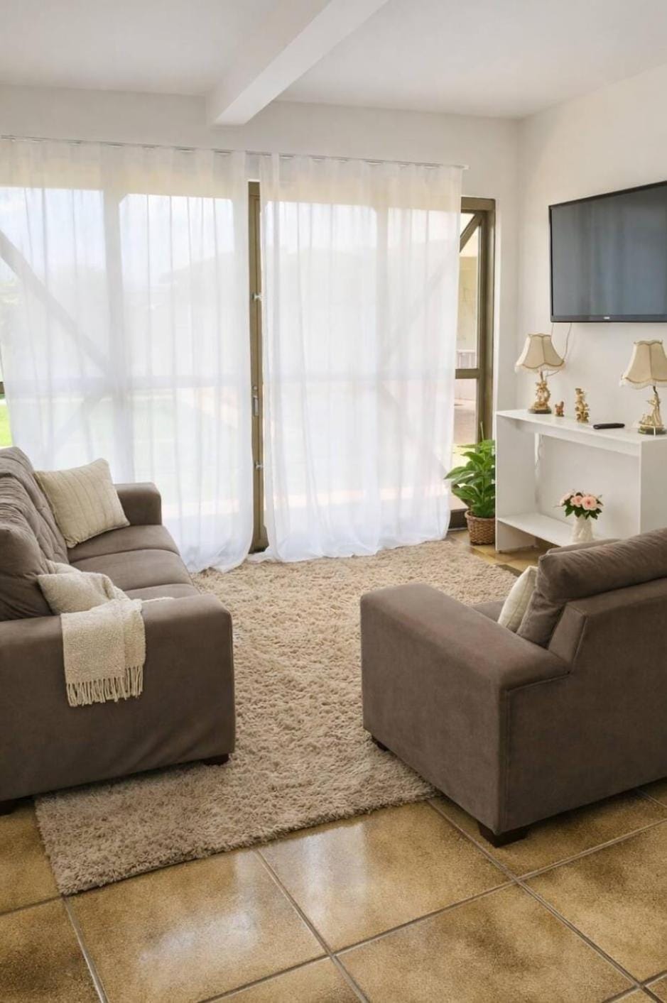 Pequeno Quarto com Banheiro perto do Centro Vacation rental in Campo Grande