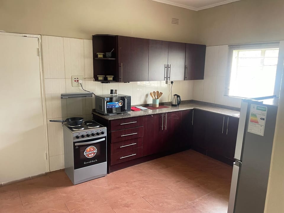 Thabo Flat3 Roan Road 27 Apartment in Lusaka