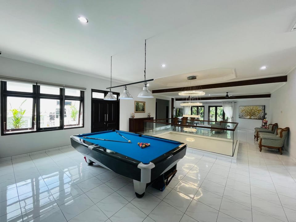 Billiard