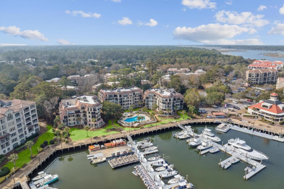 7536 Yacht Club House in Hilton Head Island