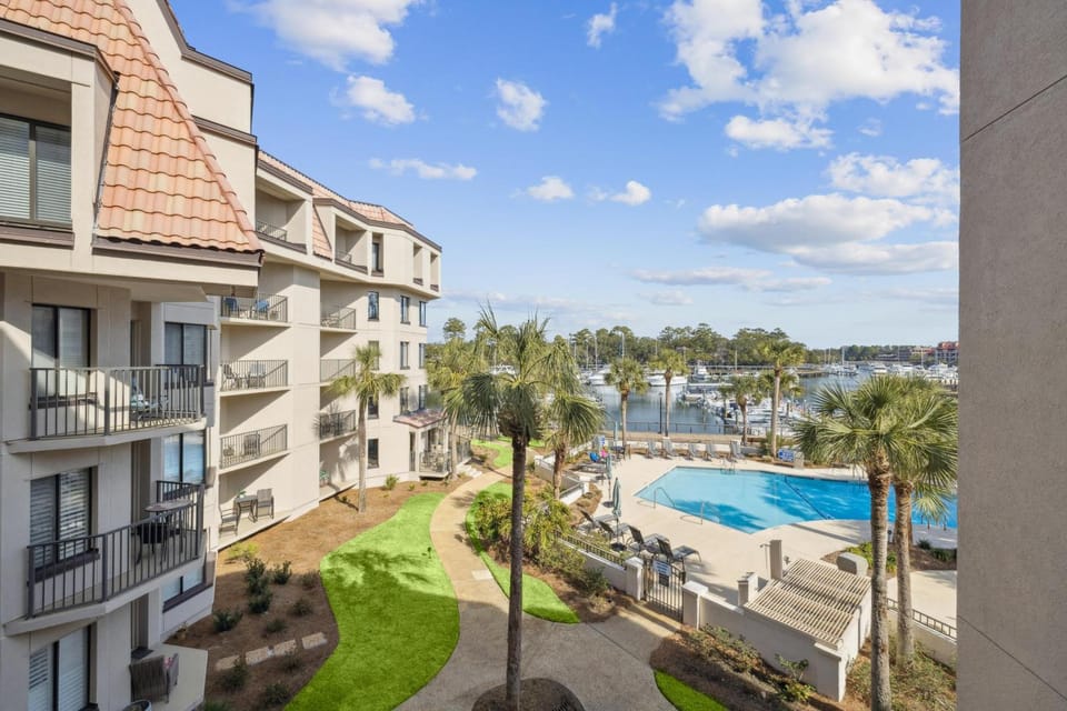 7536 Yacht Club House in Hilton Head Island