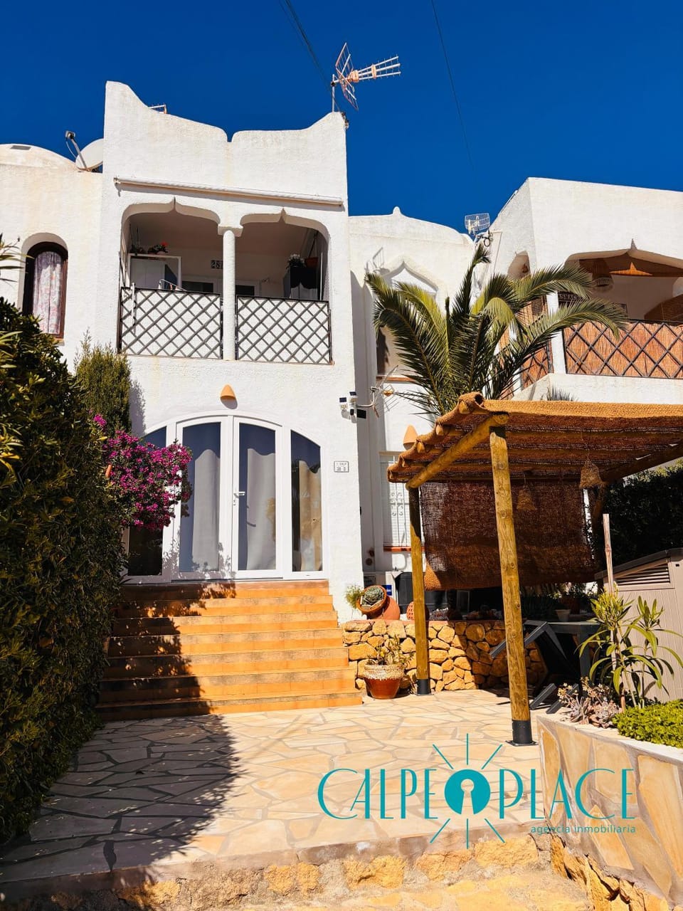 Shangrilla Bungalow con piscina comunitaria House in Calp