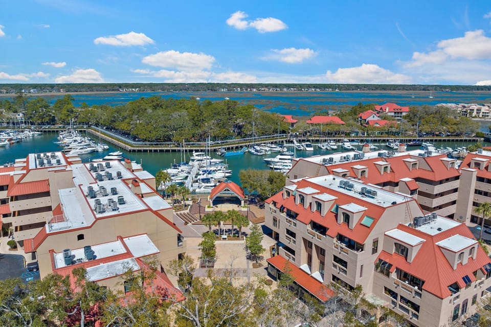 7167 Harbourside House in Hilton Head Island