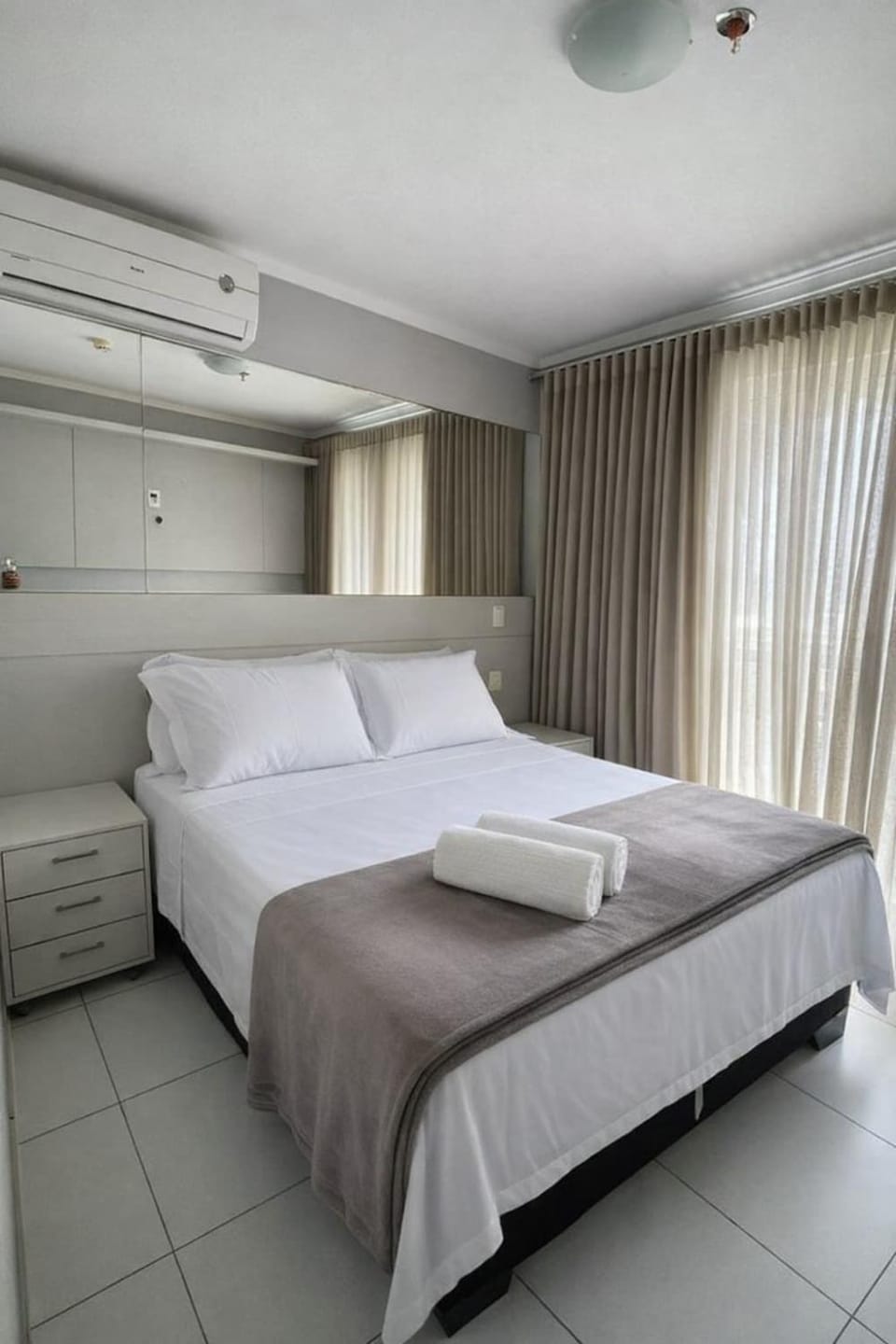 Estadia Executiva Metropolitan Barcelona, Apto 1504-B - Jardim Goiás Apartment in Goiania