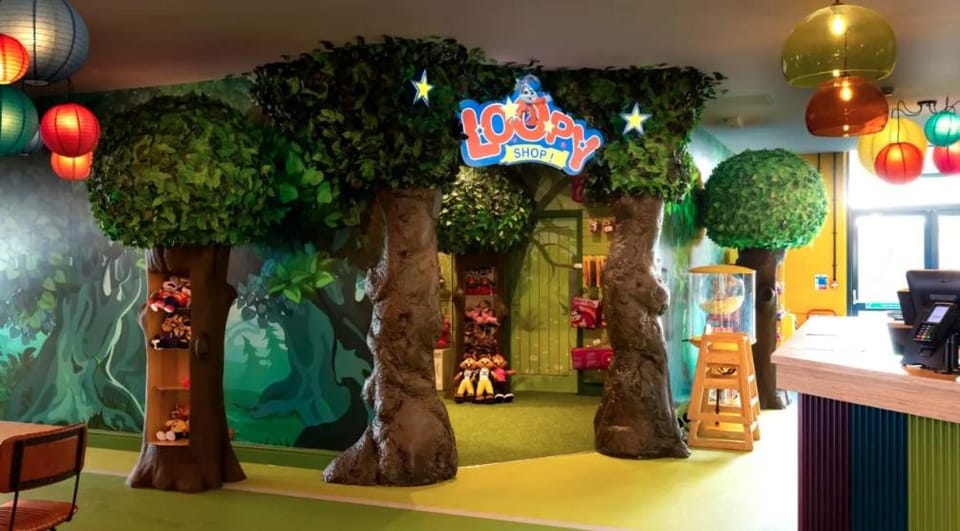 On-site shops, Shopping Area