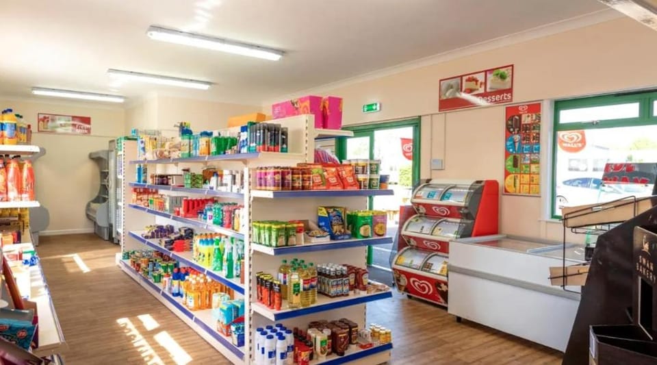 On-site shops, Supermarket/grocery shop