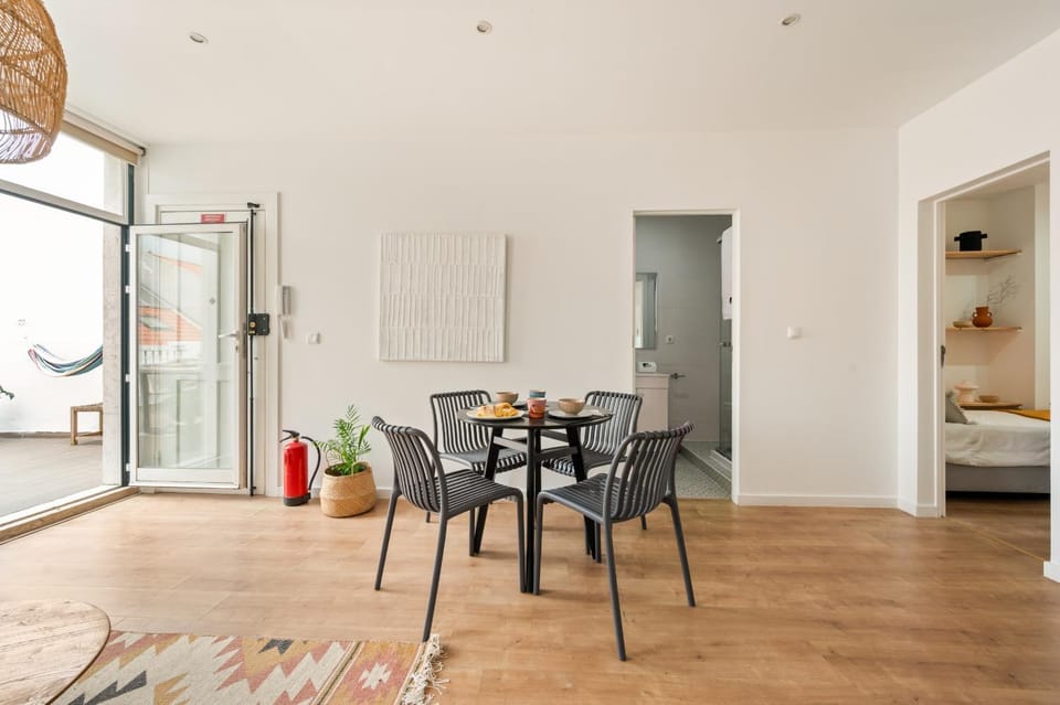 BmyGuest - River View Terrace Apartment Apartment in Lisbon