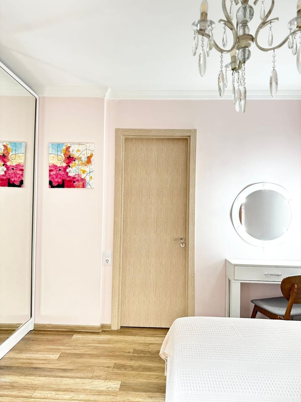 Bed, Photo of the whole room, Bedroom, wardrobe