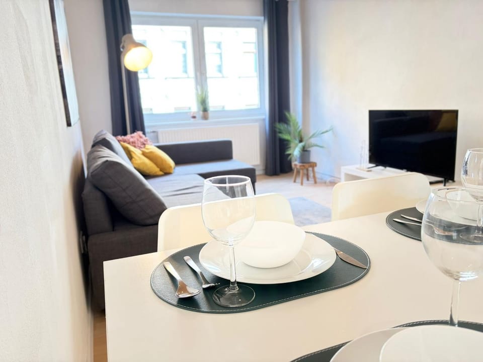 Living room, Seating area, Dining area