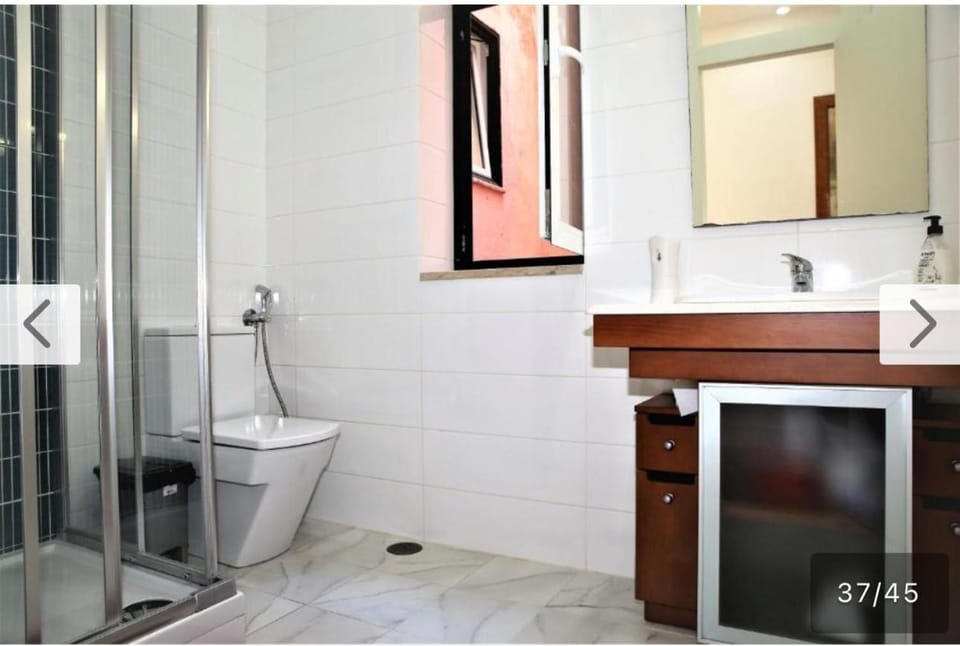 Quarto casal Ipanema Vacation rental in Lisbon