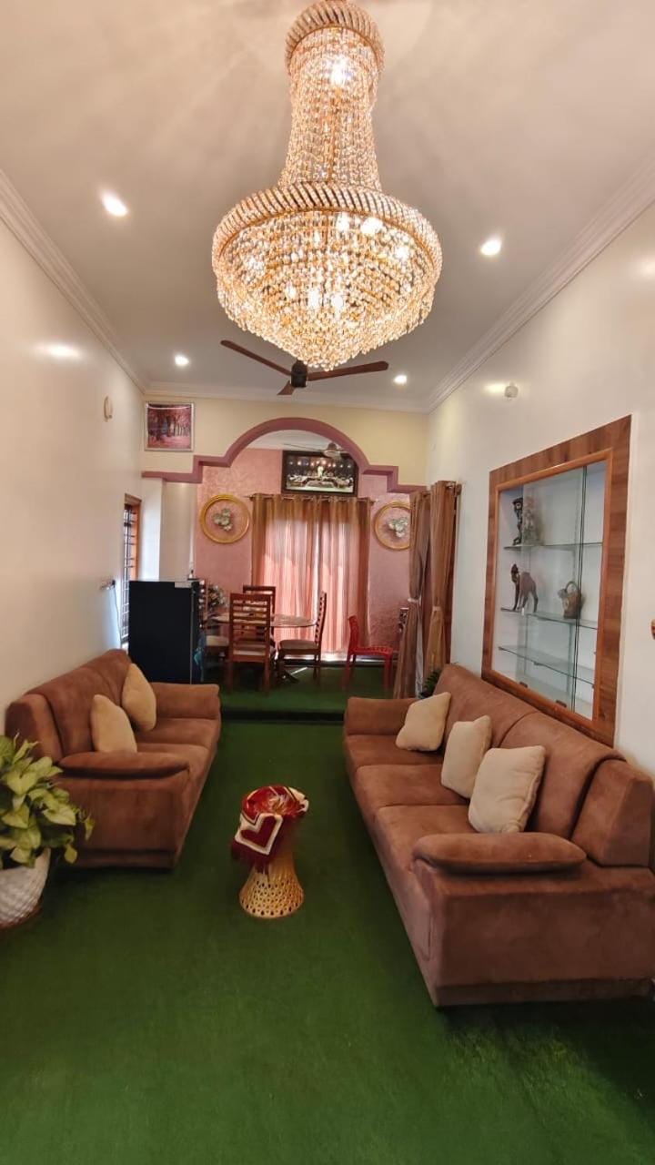 Steeva Guest house Bed and Breakfast in Mysuru
