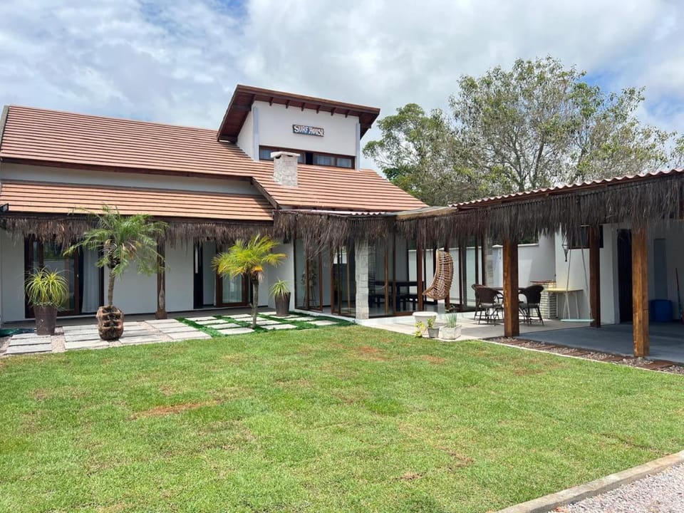 Surf House- Praia do Rosa House in Imbituba