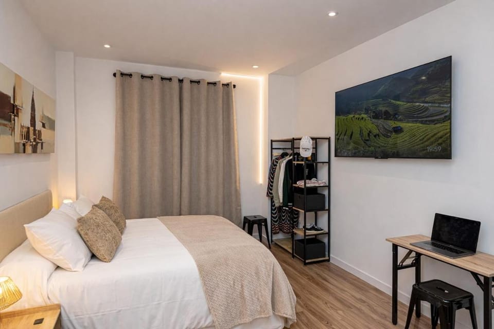 Bed, TV and multimedia