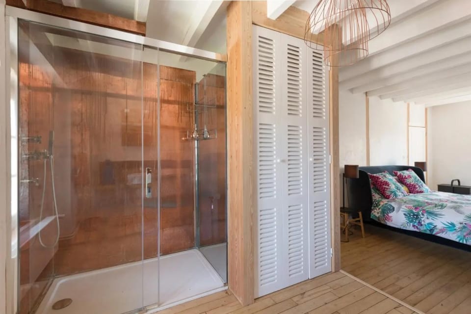 Living room, Bedroom